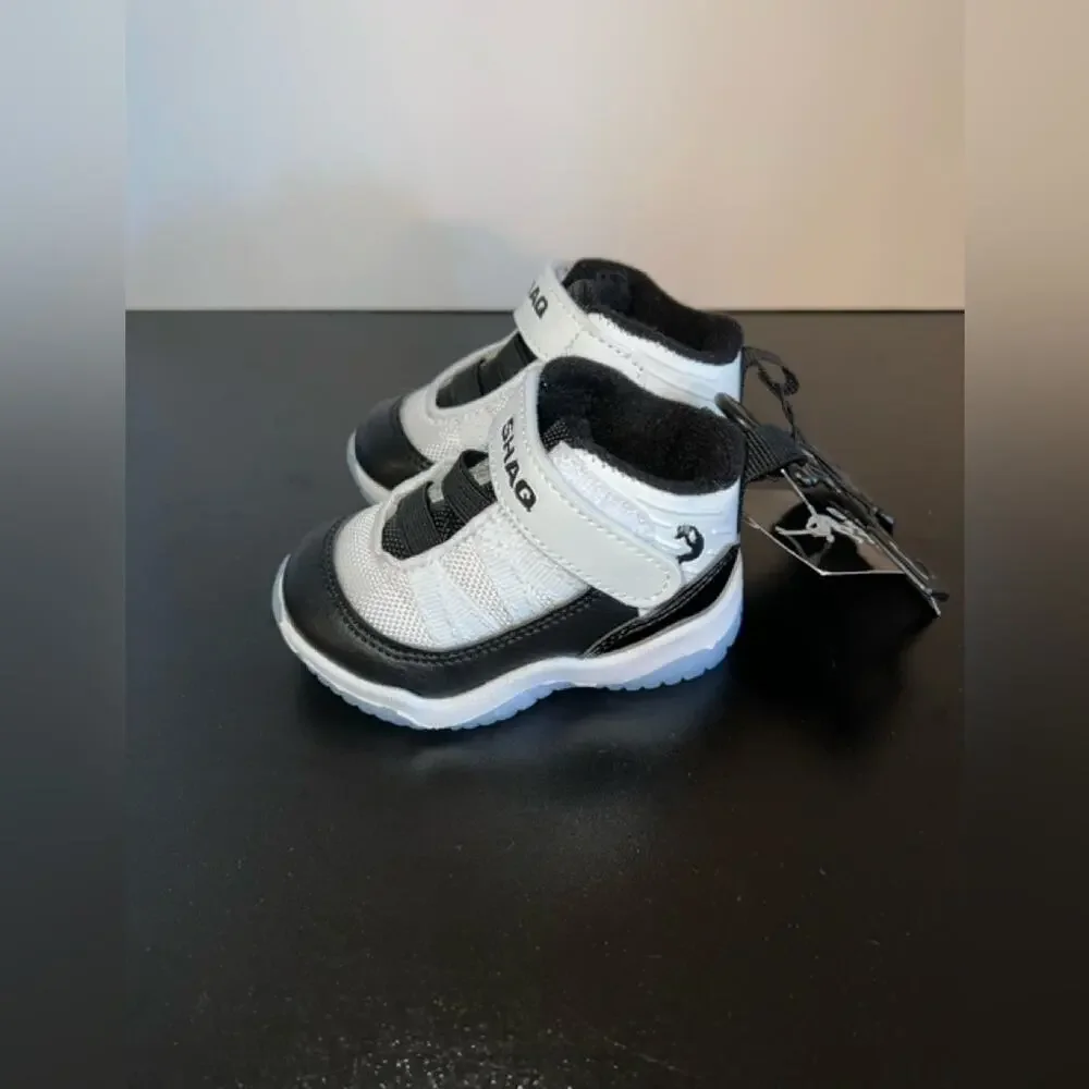 SHAQUILLE INFANT SNEAKER SIZE 3 NWT